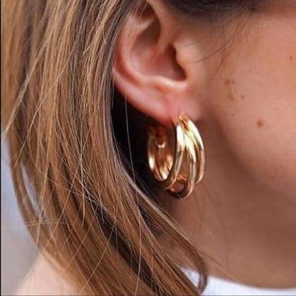 Elegant 925 Gold Hoop Earrings - Picture 2 of 2